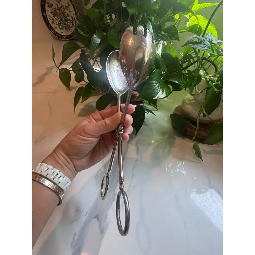 Vintage Wm A. Rogers Silver Plated Catering Scissor Tongs
